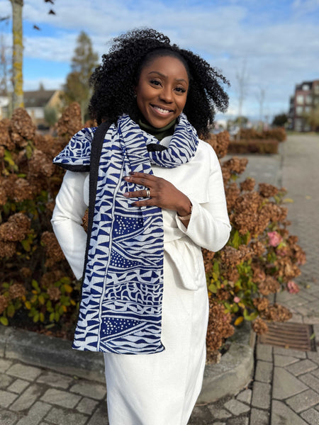 Bufanda de invierno con estampado africano Unisex - Modelo estrecho - Azul Ndop Camerún