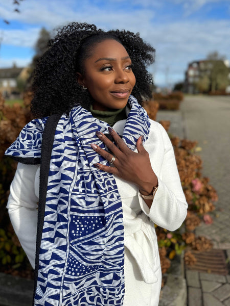 Bufanda de invierno con estampado africano Unisex - Modelo estrecho - Azul Ndop Camerún