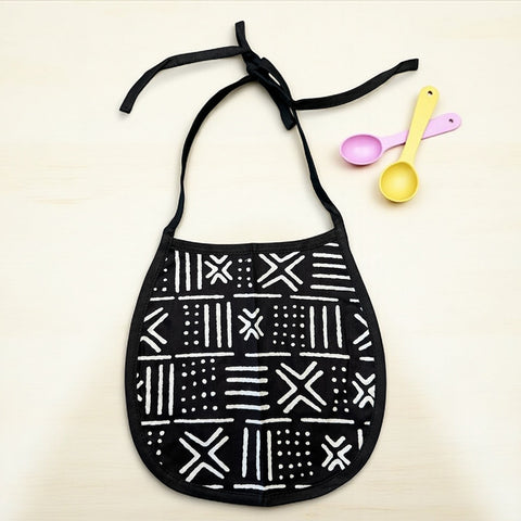 Babero para bebé con estampado africano - Negro Blanco X Bogolan (Unisex)