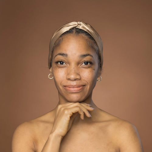 Caqui Diadema de Satén con Twist - Accesorio para el Cabello de Adultos