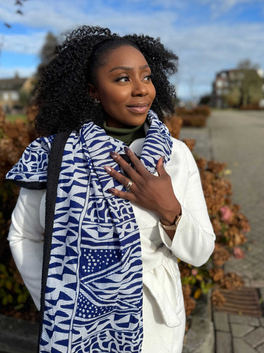 Bufanda de invierno con estampado africano Unisex - Modelo estrecho - Azul Ndop Camerún