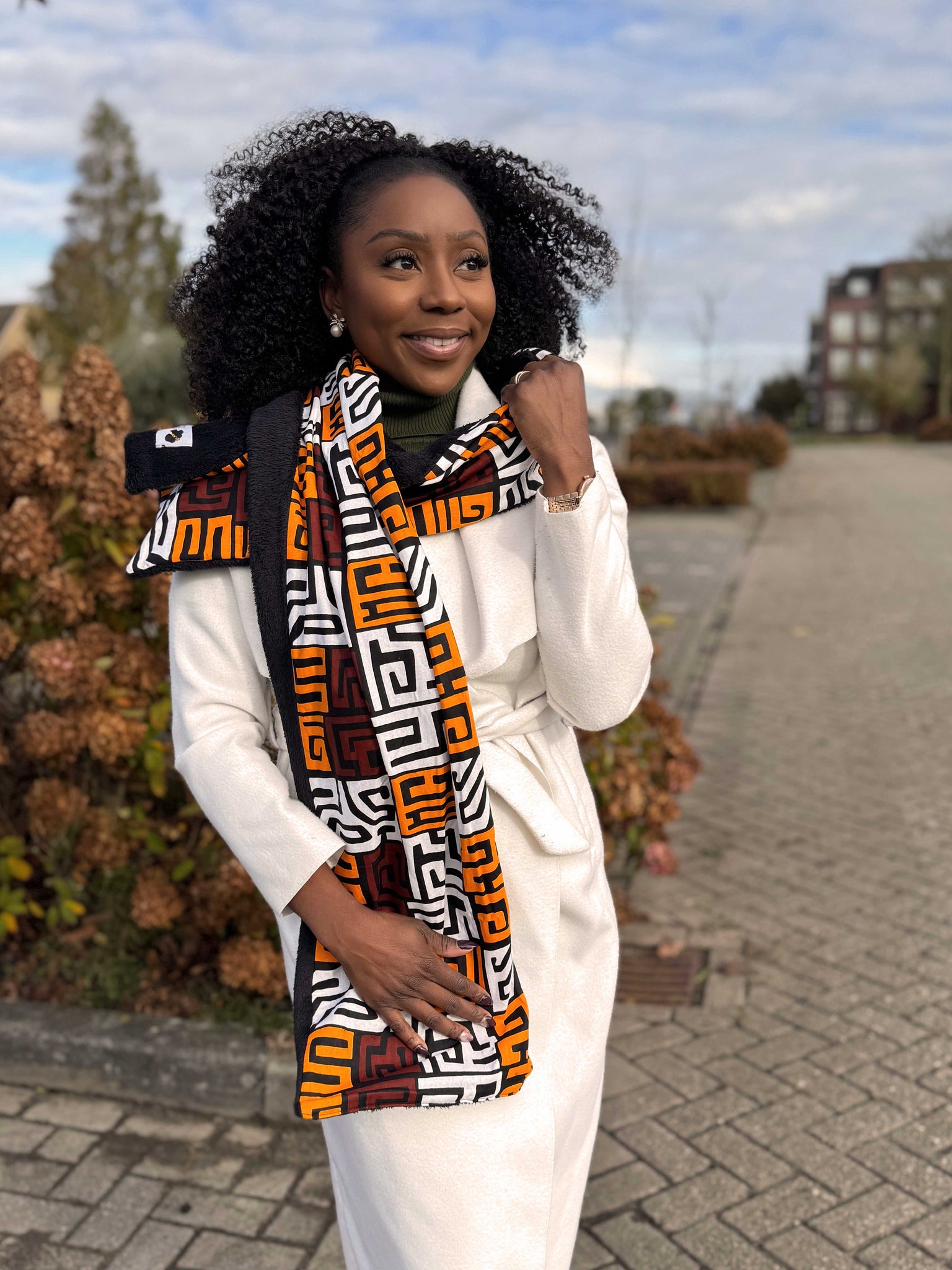 Bufanda de invierno con estampado africano Unisex - Modelo estrecho -Marrón Bloques Kuba