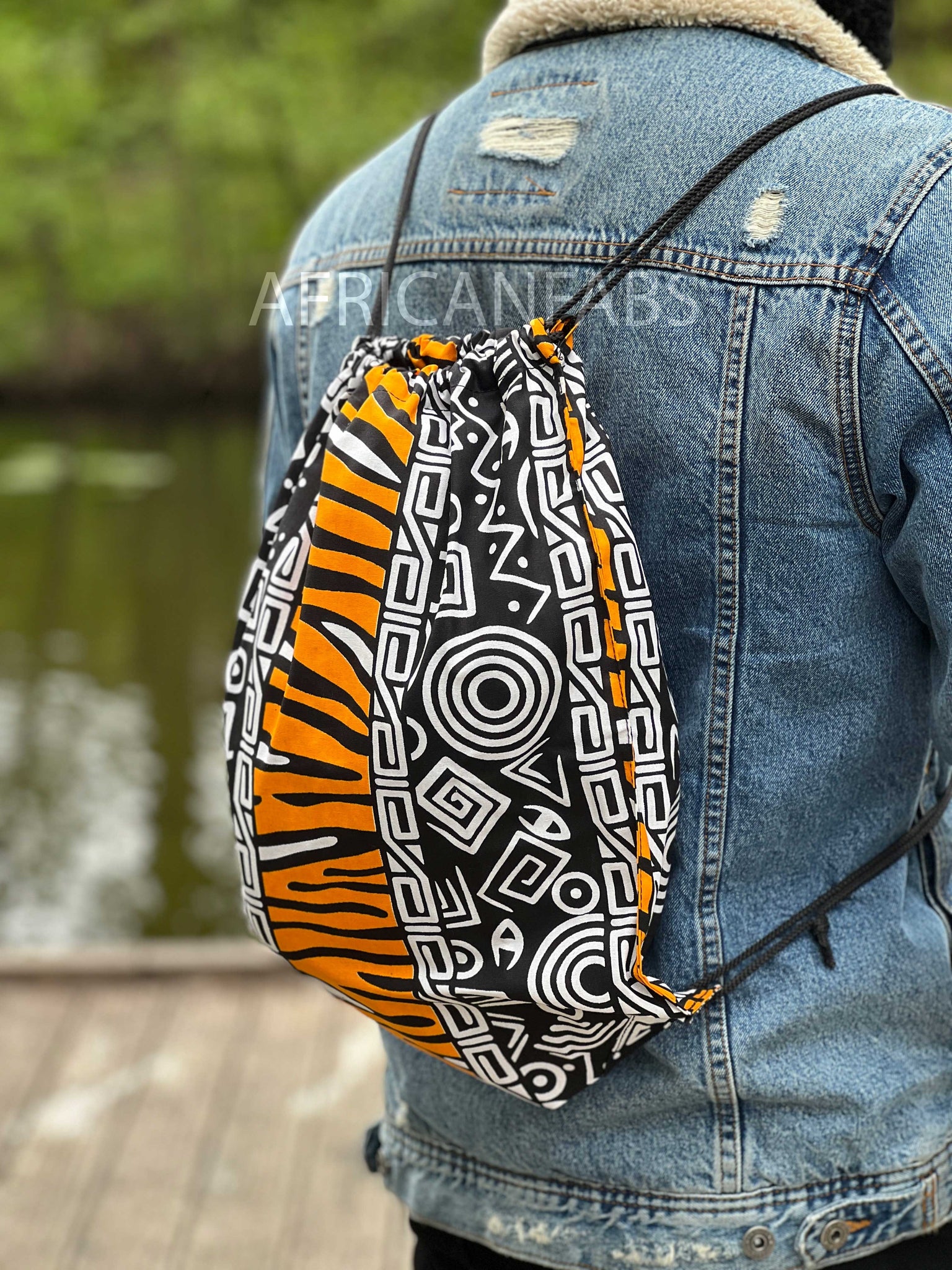 Bolso de cordón con estampado africano / Saco de gimnasio / Bolso de escuela / Mochila Ankara / Bolso de festival - Bogolan naranja / blanco