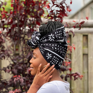 Negro africano / Blanco bogolan / turbante de tela de barro