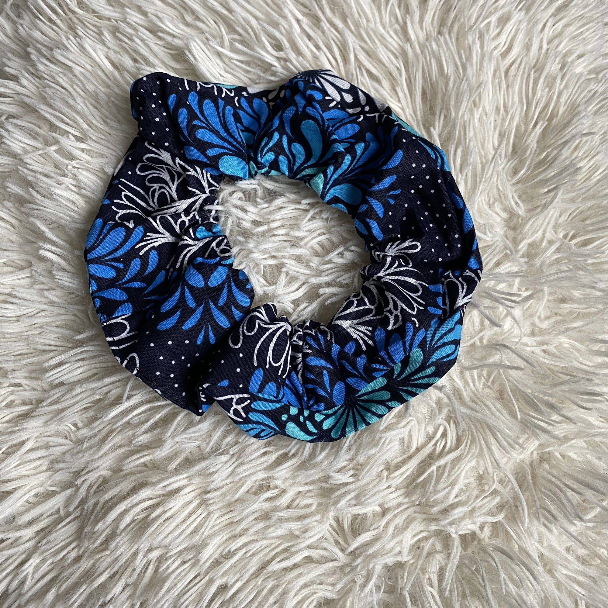 Scrunchie estampado africano - Accesorios para el cabello Adultos XL - Azul / negro